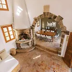 Margarita - Ampia Situated In Vilă *
