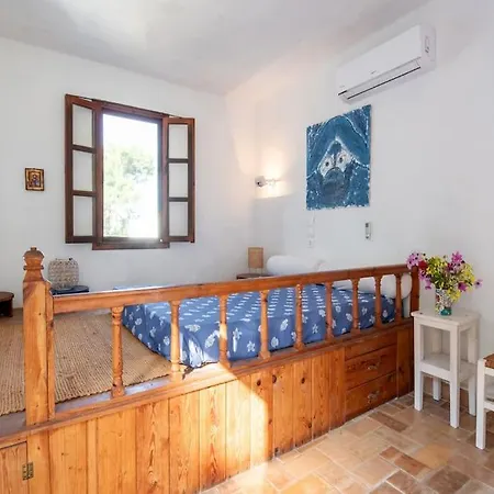 Villa Margarita - Ampia Situated In *