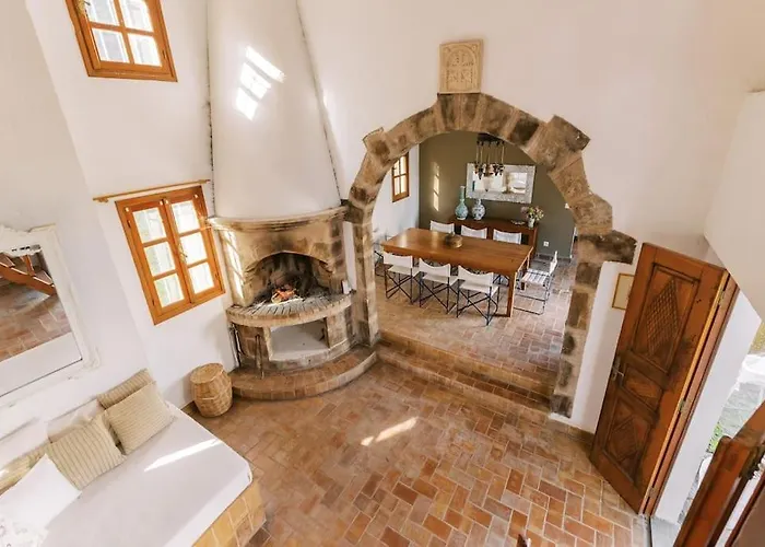 Margarita - Ampia Situated In فيلة *