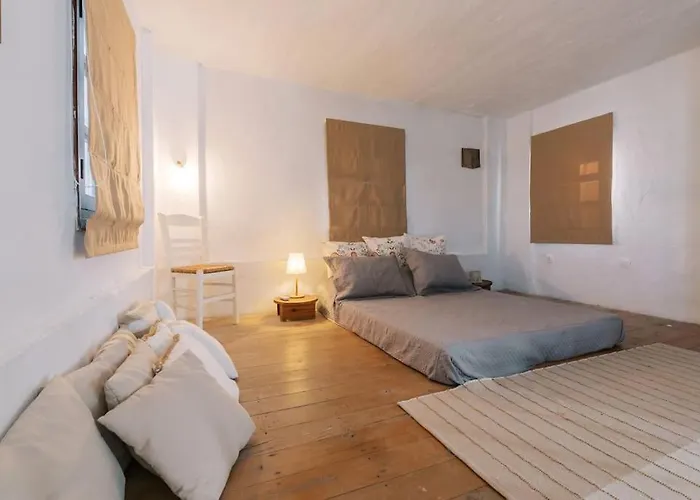 Margarita - Ampia Situated In لاردوس