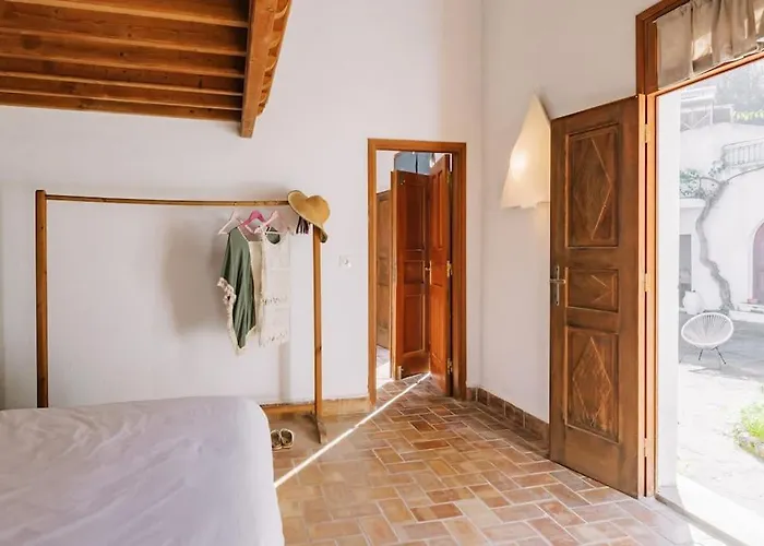 Margarita - Ampia Situated In لاردوس