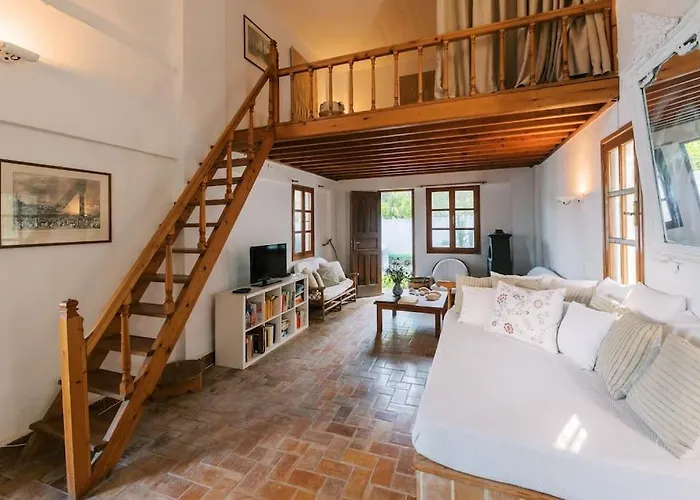 Margarita - Ampia Situated In فيلة لاردوس